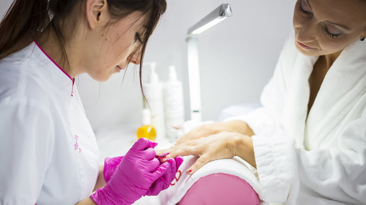 Esmalte semipermanente: ¿cómo se quita? 1 Esmalte semipermanente: ¿cómo se quita?