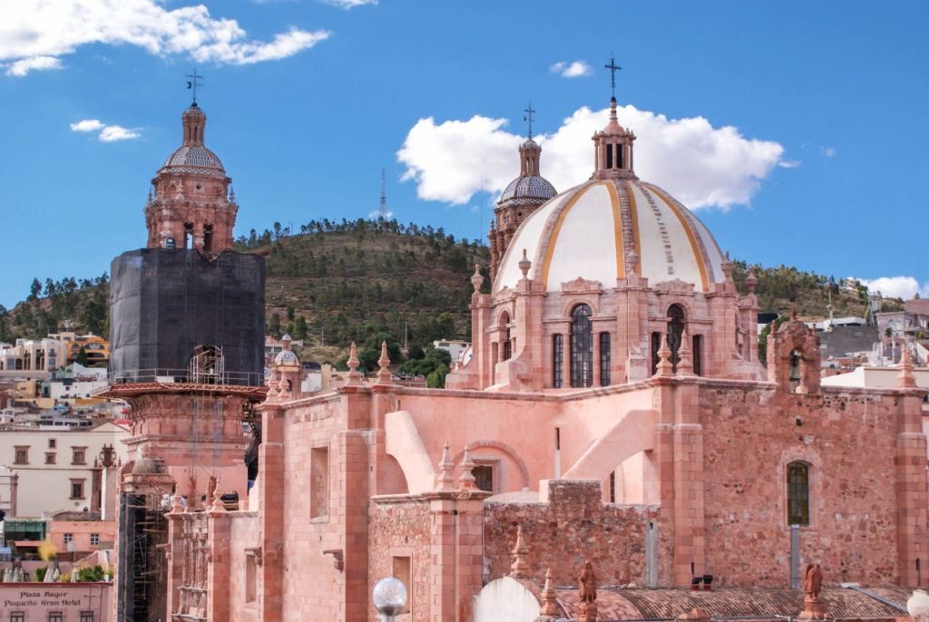 8 ciudades y pueblitos en México donde todas las casas son del mismo color
