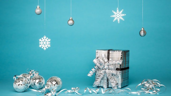 decoracion-de-navidad-en-gris-y-azul