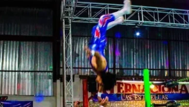 Tragedia en la Lucha Libre: Muere “Piloto Suicida” Tras Caer de Cabeza en Plena Función 30 La lucha libre mexicana vive uno de sus momentos más dolorosos tras la muerte de José Calzada Salazar, conocido como Piloto Suicida.